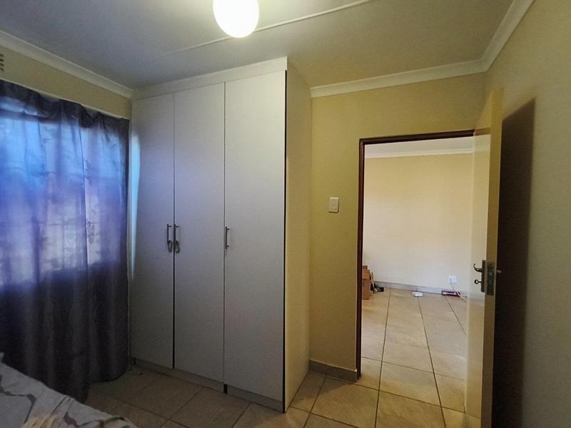 6 Bedroom Property for Sale in Mthata Eastern Cape